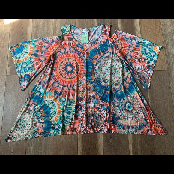 NWT Colorful Cold Shoulder Tunic Top - Picture 3 of 7